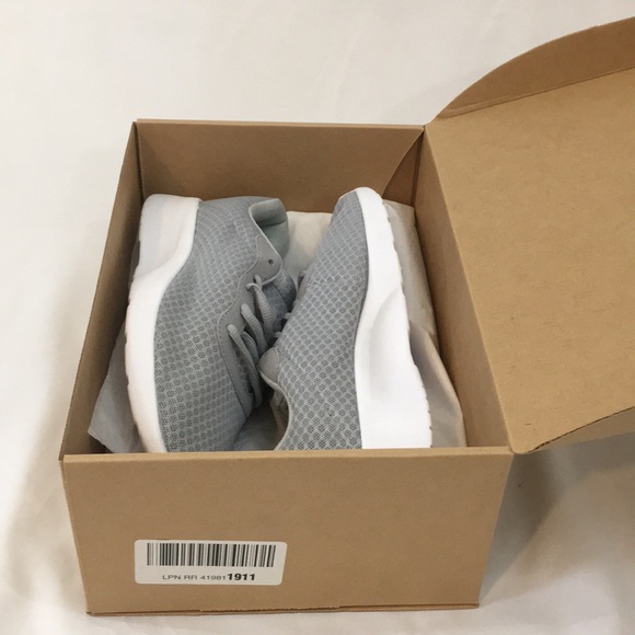 Grey men's athletic shoe, size 41 - Picture 6 of 7